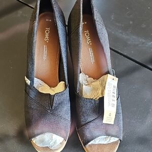 TOMS Women's Black Wedge Shoes